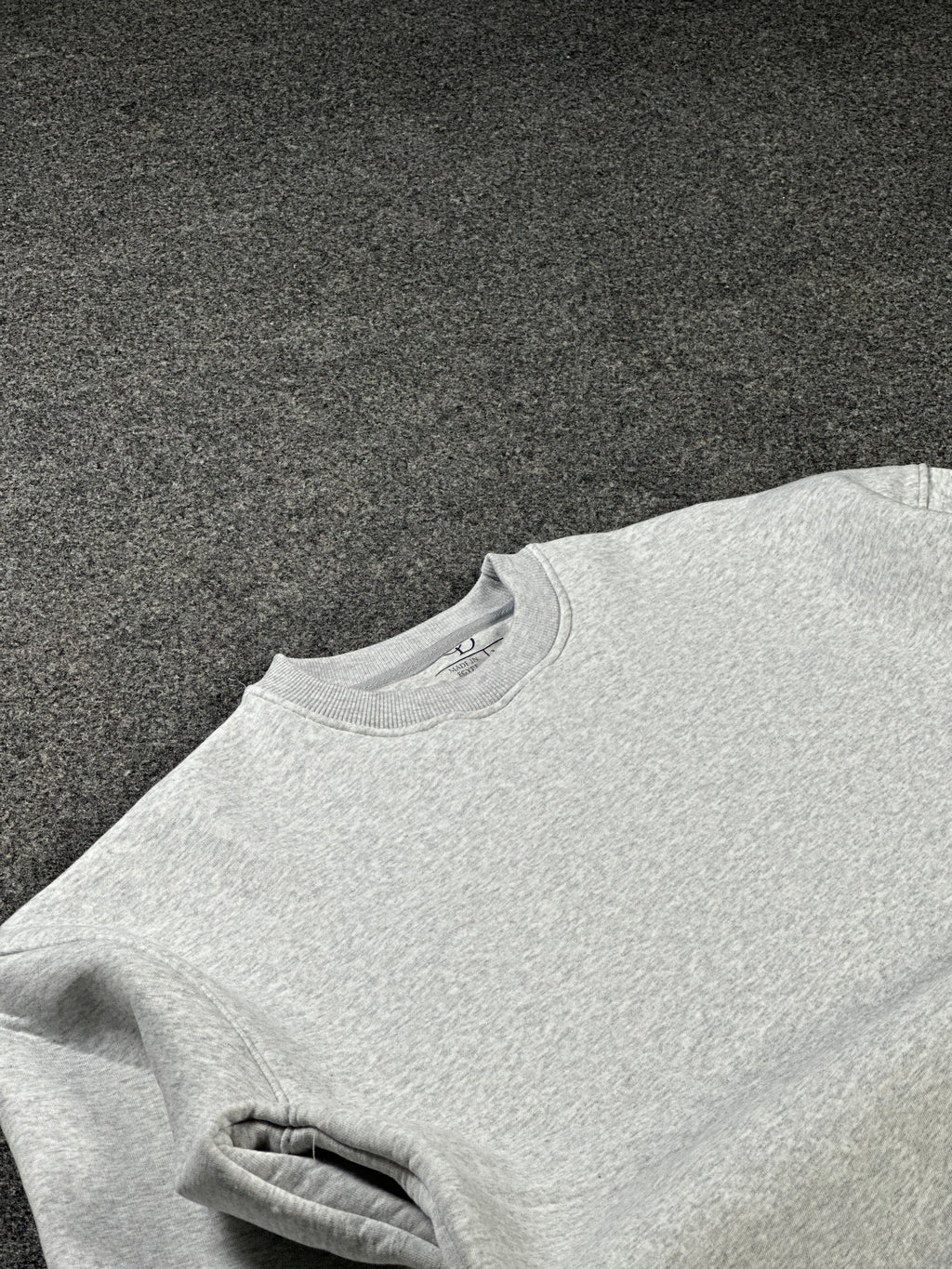 Crew-Neck Gray