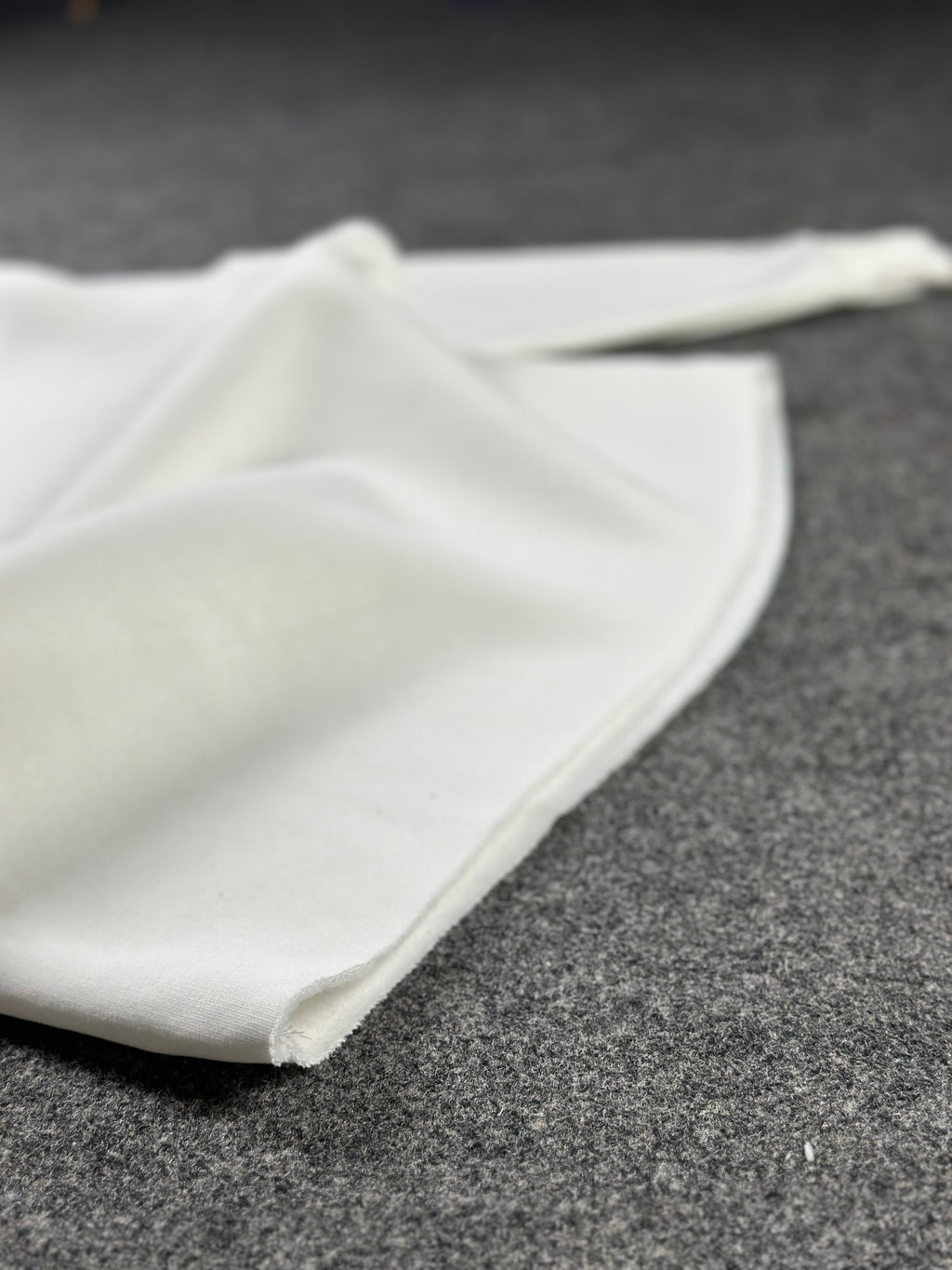 Crew-Neck White