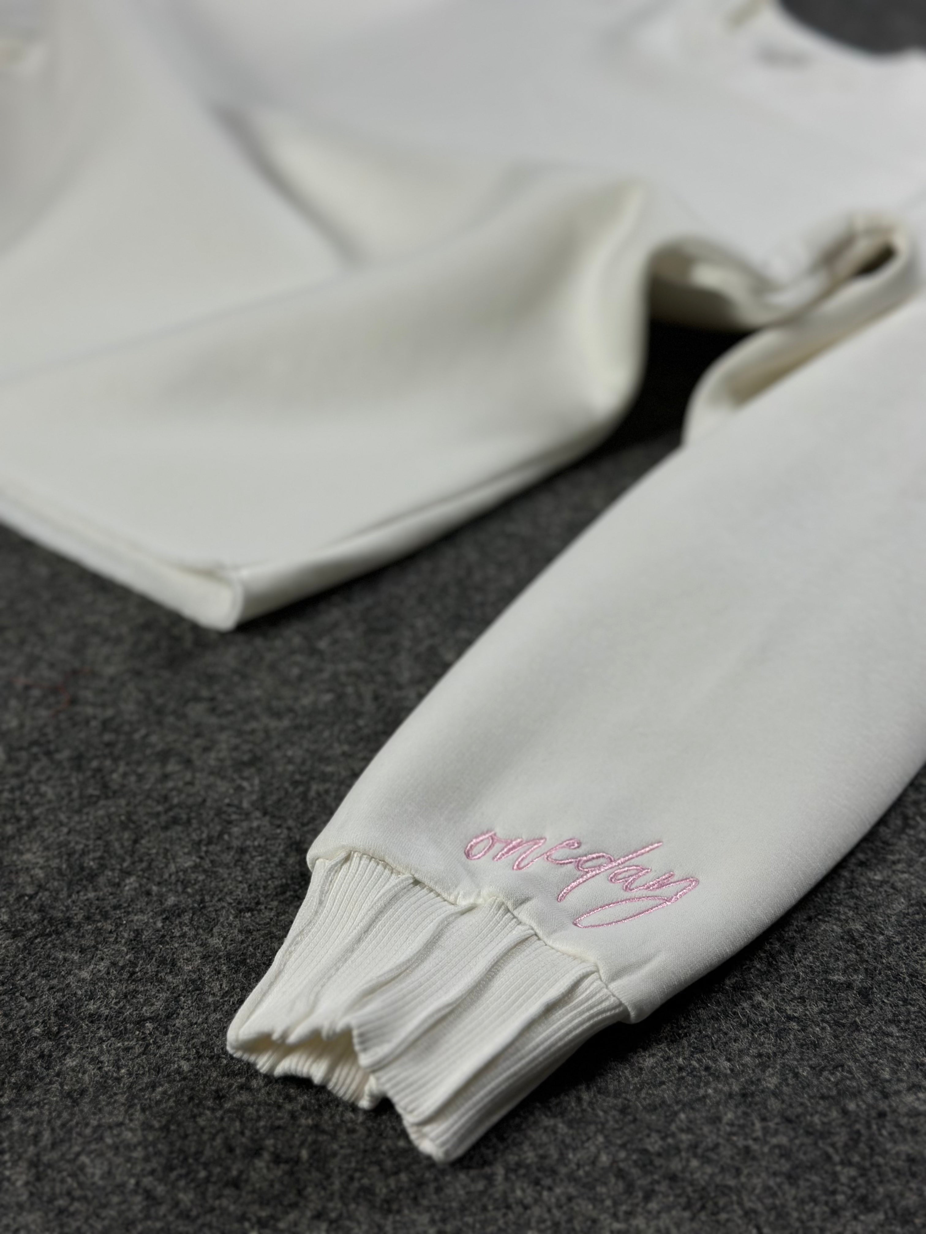 Crew-Neck White