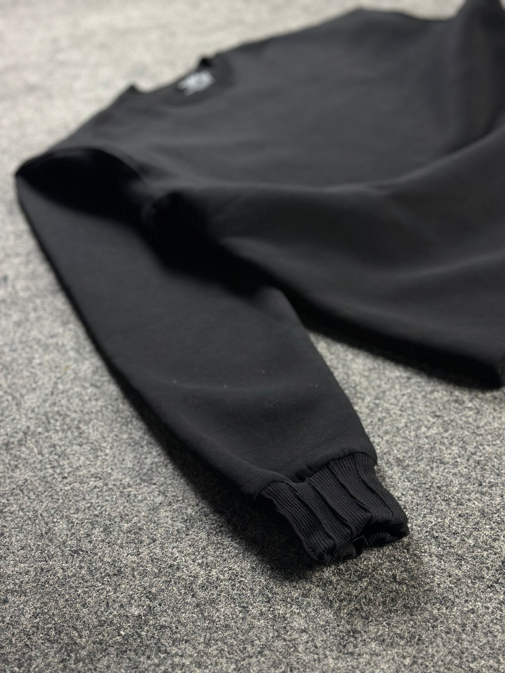 Crew-Neck Black