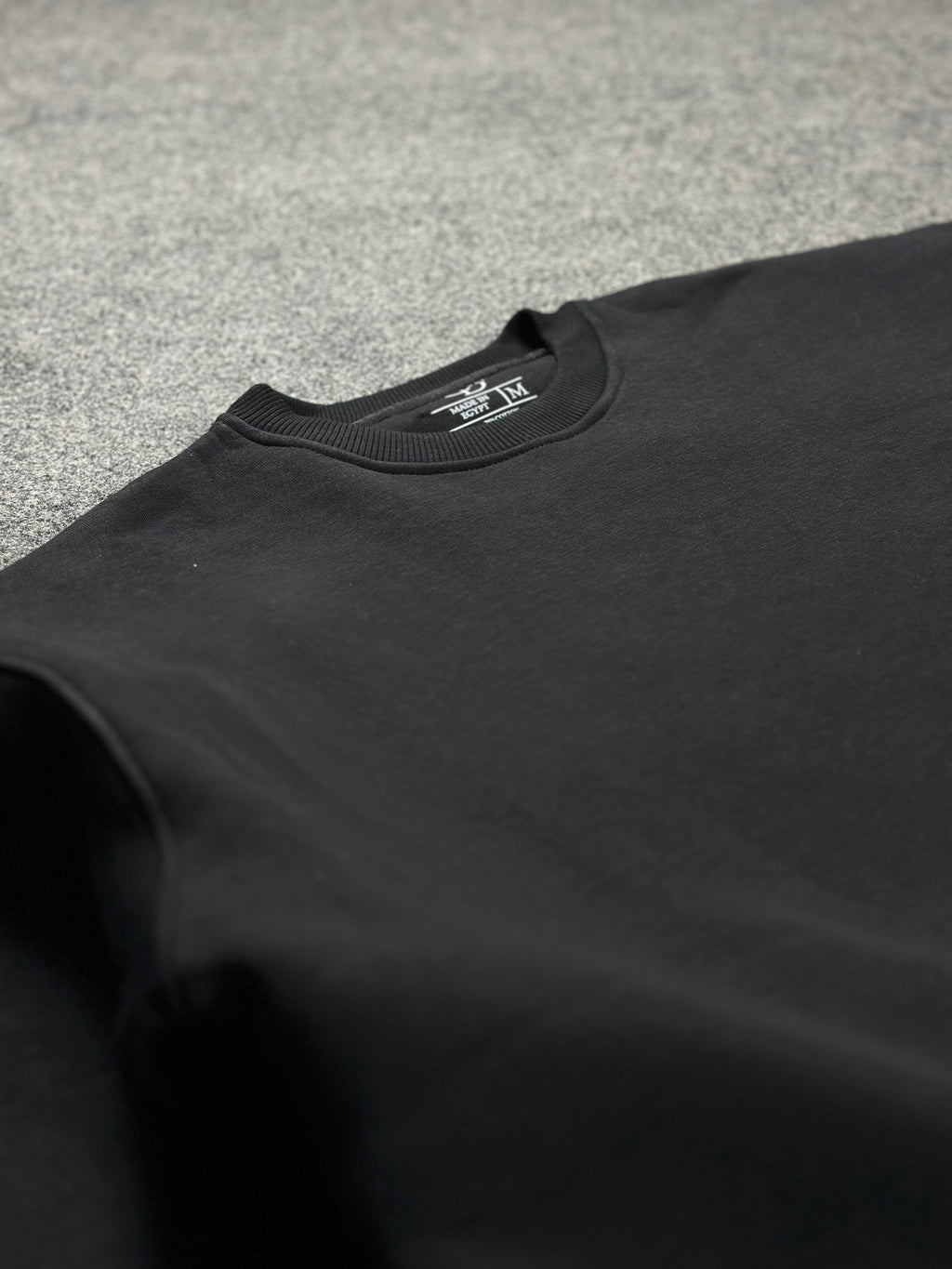 Crew-Neck Black