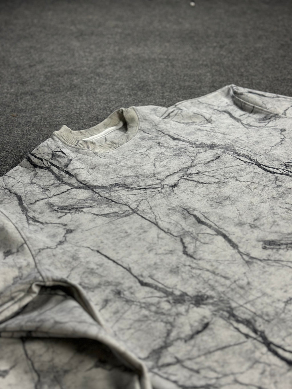 Crew-Neck Ash-Marble