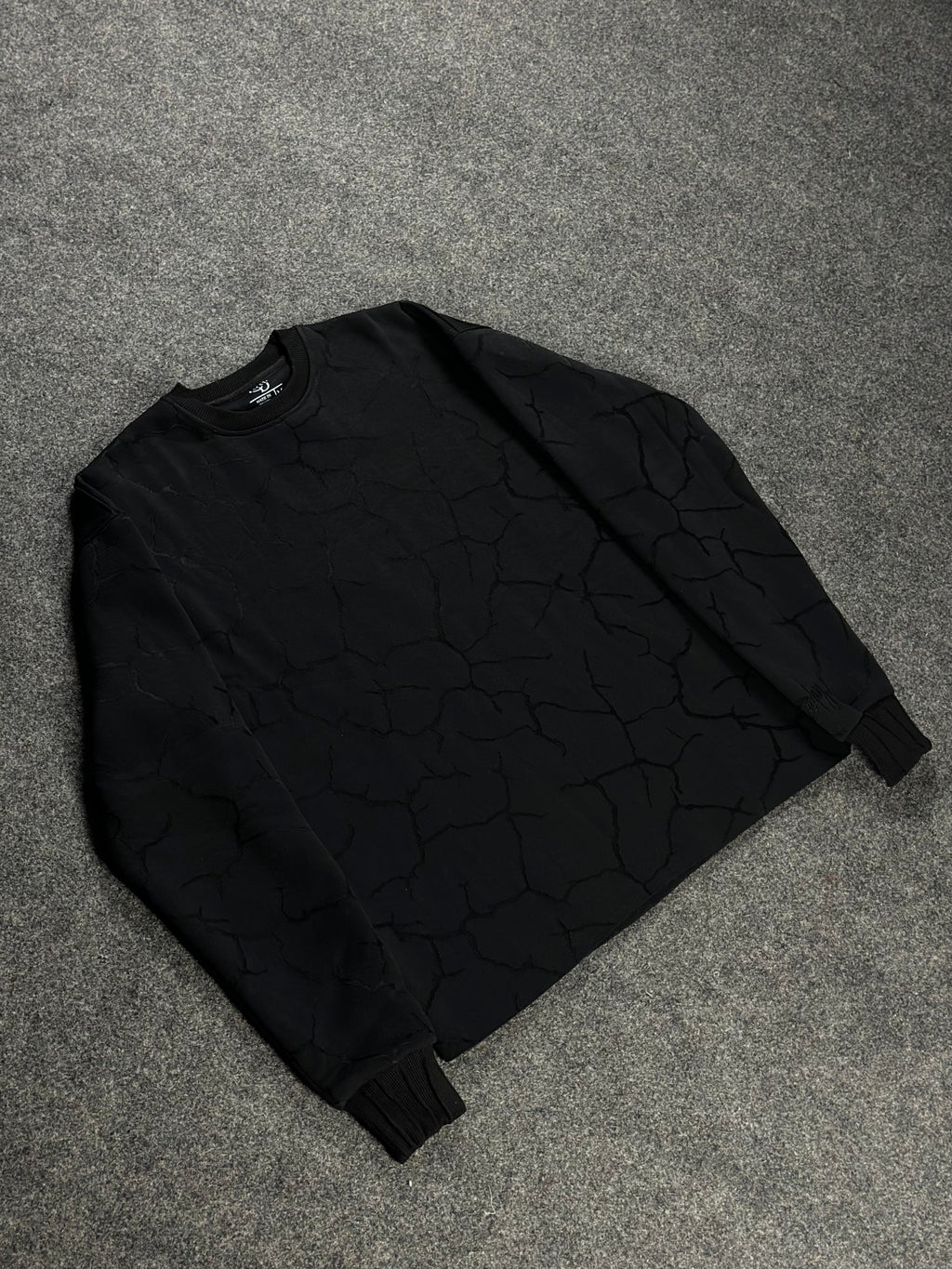 Crew-Neck Black-Laser