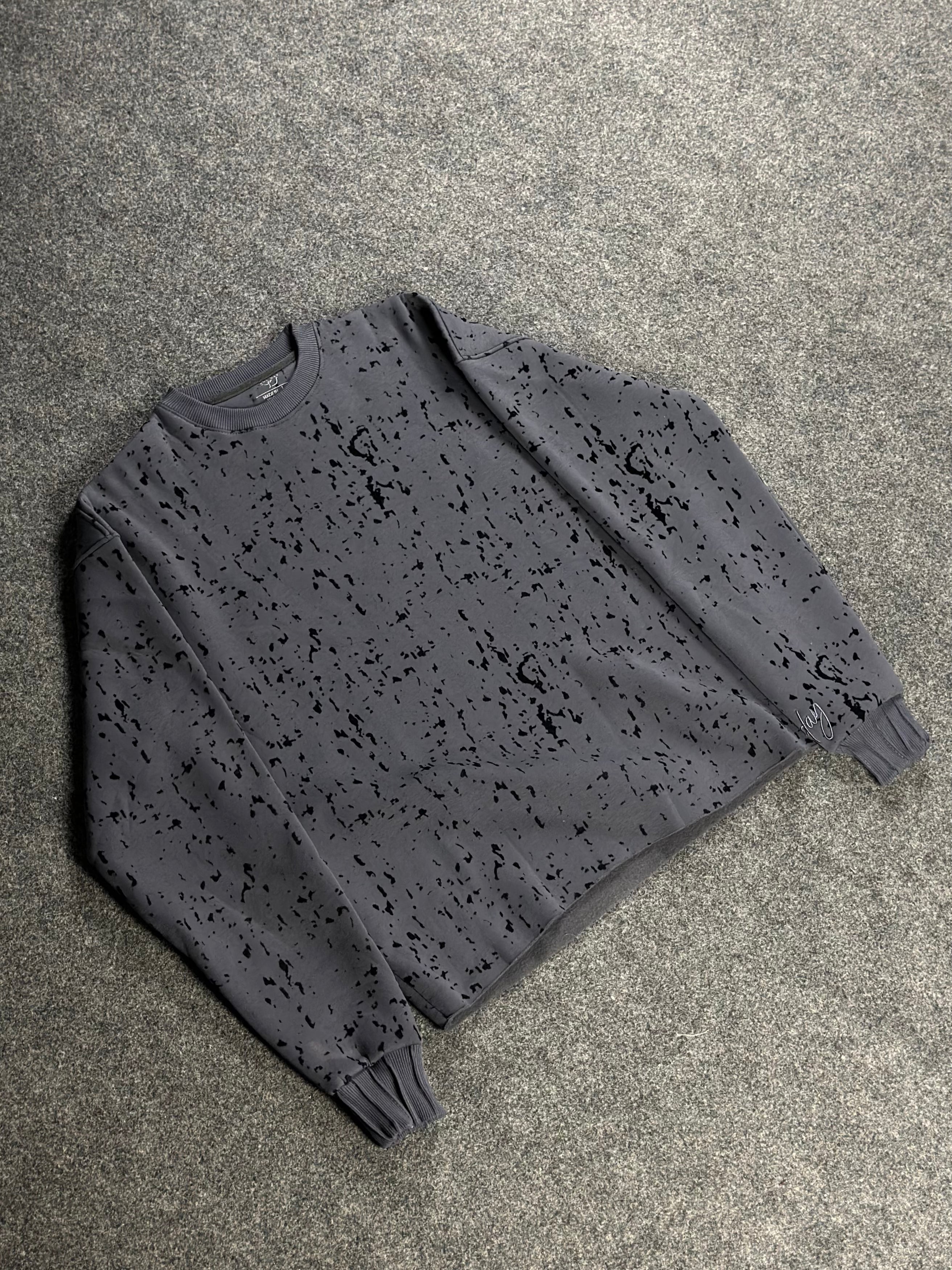 Crew-Neck “Smoky-Gray”